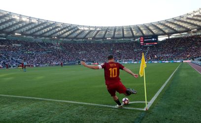 Totti's afscheidsfeestje eindigt perfect: Roma naar de Champions League