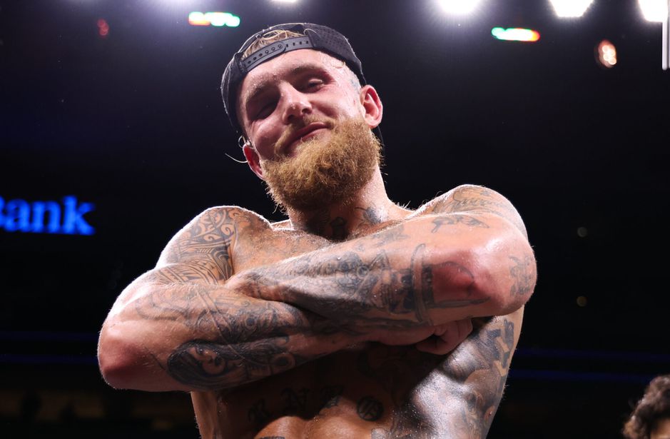 Nieky Holzken maakt Jake Paul belachelijk na bizarre call-out: 'Hou je bek eens man'