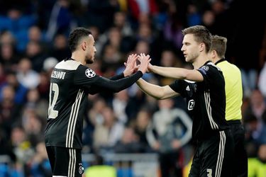 Voor wie moet Ten Hag kiezen op de rechtsbackpositie: Veltman of Mazraoui? (poll)