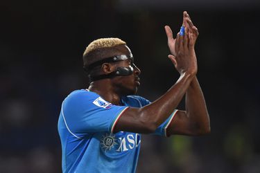 🎥​| 'Kokosnoot' Victor Osimhen scoort voor Napoli, ondanks ruzie met club