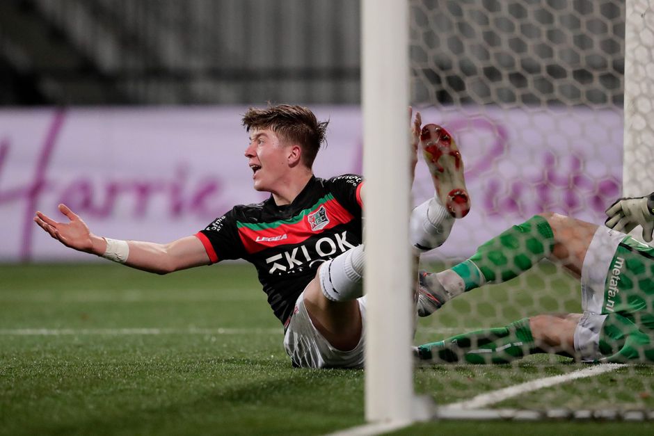 NEC-spandoek met woord 'zwart' geweigerd om overgevoelige reden