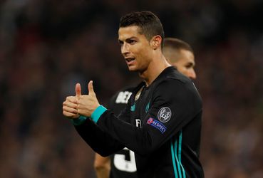 Ronaldo heeft de smaak te pakken: 'Ik wil 7 kinderen en 7 Gouden Ballen winnen'