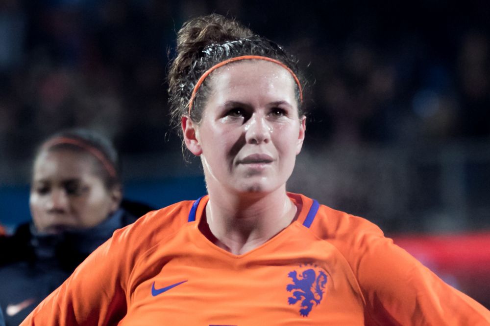 Mooie woorden afvaller Van Dongen voor Oranje Leeuwinnen: 'Enorm trots op jullie'