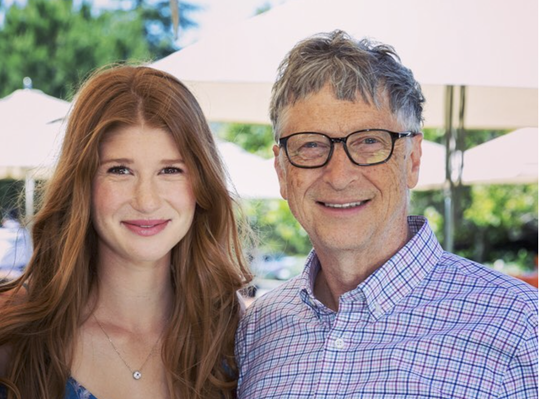Bill Gates koopt voor miljoenen een zieke manege voor zijn dochter (foto's)