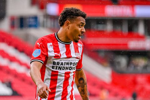 Officieel: Donyell Malen vertrekt voor monsterbedrag naar Borussia Dortmund