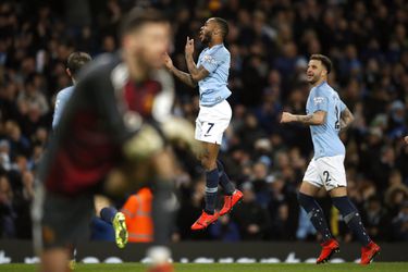 Hattrick! Sterling leidt City in zijn eentje langs Watford