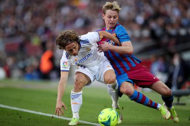 Frenkie de Jong moet vanwege hamstringblessure rust houden