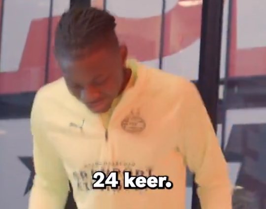 🎥😂 | Johan Bakayoko weet helemaal niets van PSV: 'Mensen gaan mij doden'