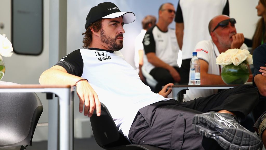 Volgens Alonso heeft Verstappen niks verkeerds gedaan