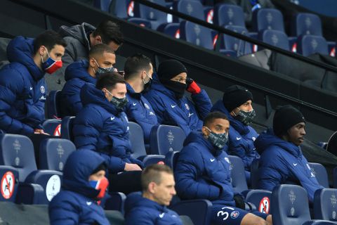 Deze ZIEKE opstelling kan je maken met de Manchester City- & PSG-wissels