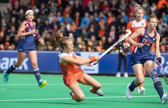 Oranje laat VS-vrouwen alle hoeken van hockeyveld zien