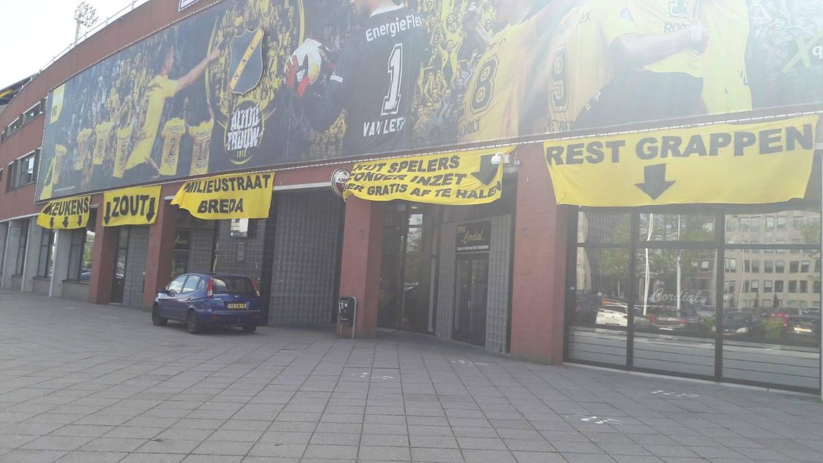 Aanhang NAC doopt straat Rat Verlegh Stadion om tot 'milieustraat' na degradatie