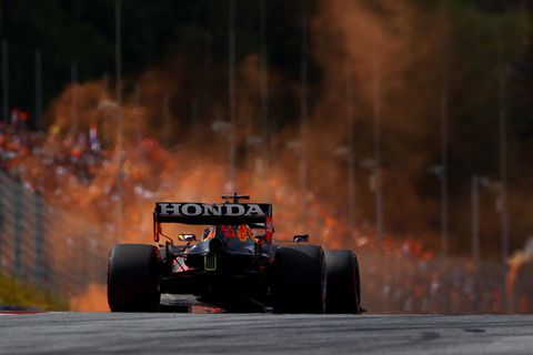 🏆 | Verstappen rijdt iedereen ondersteboven in Oostenrijk en wint voor 3e keer op rij