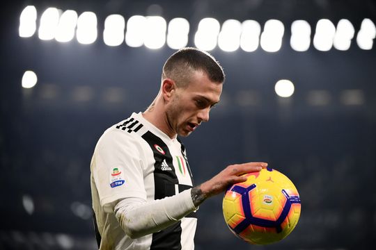 Bernardeschi looft Ajax: 'Jong team, vol met talent'