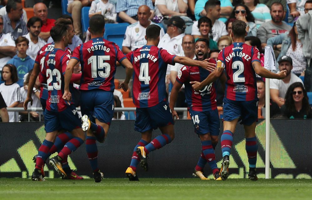 Real-verdediging doet siësta bij 1-0 Levante (video)