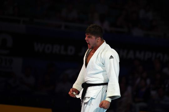 Noël van 't End pakt goud op WK judo, eerste wereldkampioen in 10 jaar