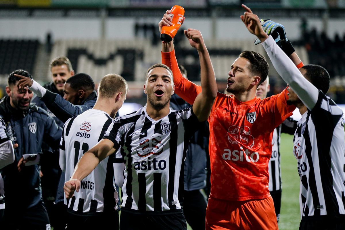 Nu Eredivisie niet verder kan is Dessers officieus topscorer geworden: 'Heel verdiend'