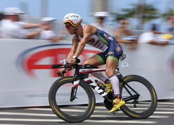 WOW! Triatleet in Zuid-Afrika bewusteloos geslagen tijdens trainingsrit