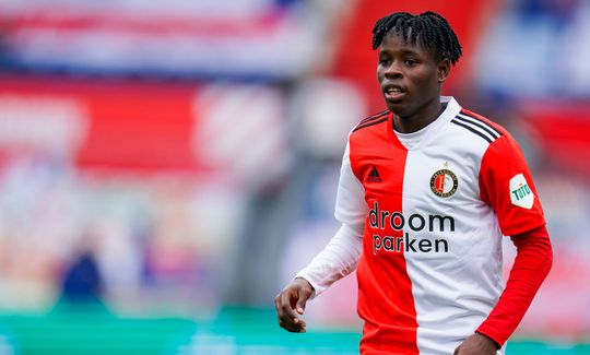 Arne Slot knikkert Aliou Baldé uit selectie: 'Ik was niet tevreden'