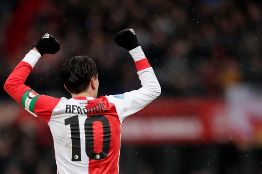 🎙 | Zo gingen ze bij Radio Rijnmond uit hun dak na de 2 treffers van Berghuis tegen PSV