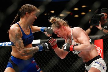 De Randamie: 'Geen spijt van beslissing, die wereldtitel komt terug'