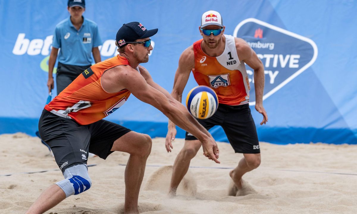 Duitse blokmachine knikkert Brouwer en Meeuwsen uit WK Beachvolleybal