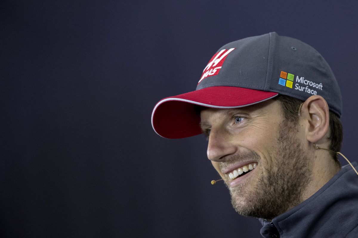 Verraste Grosjean hekelt gematste Hamilton: 'Titelrace is belangrijker'