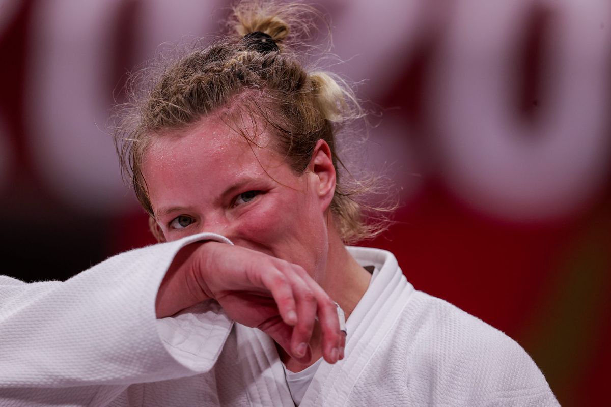 Judoploeg gaat strijden om brons na kansloos verlies in halve finale tegen Frankrijk