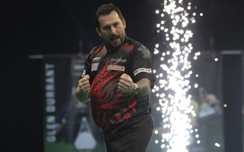 'Clayton naar Premier League-finale, Wade verliest zijn 4e plek nog'