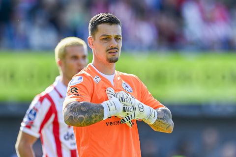 📸​ | Nick Olij in de verdediging: is het geheime plan van Oranje tegen Frankrijk uitgelekt?