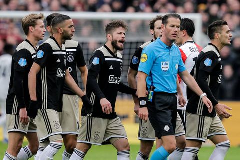 Danny Makkelie zondag scheidsrechter bij Ajax - Feyenoord
