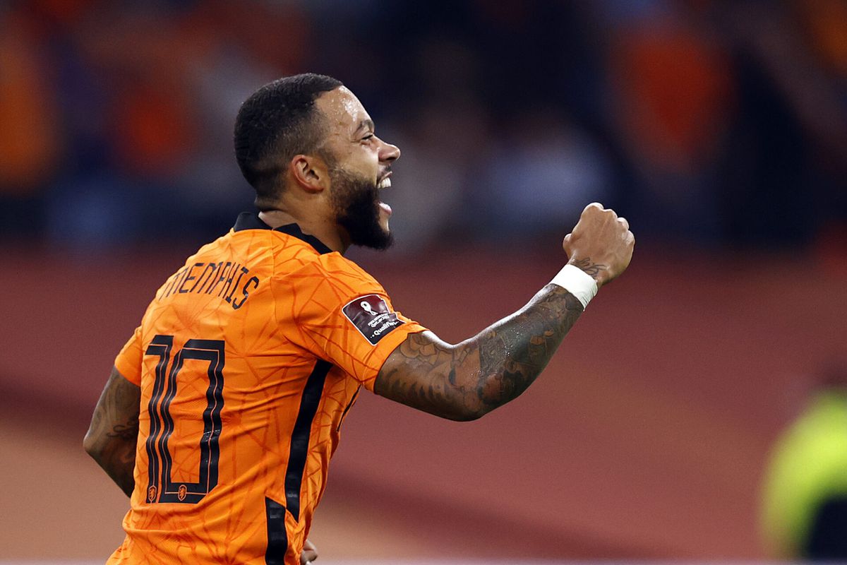 Oranje weer koploper in WK-kwalificatie na monsterzege op Turkije