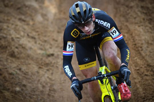 Veldrijder Van der Haar heeft Pfeiffer en moet effe rustig aan doen