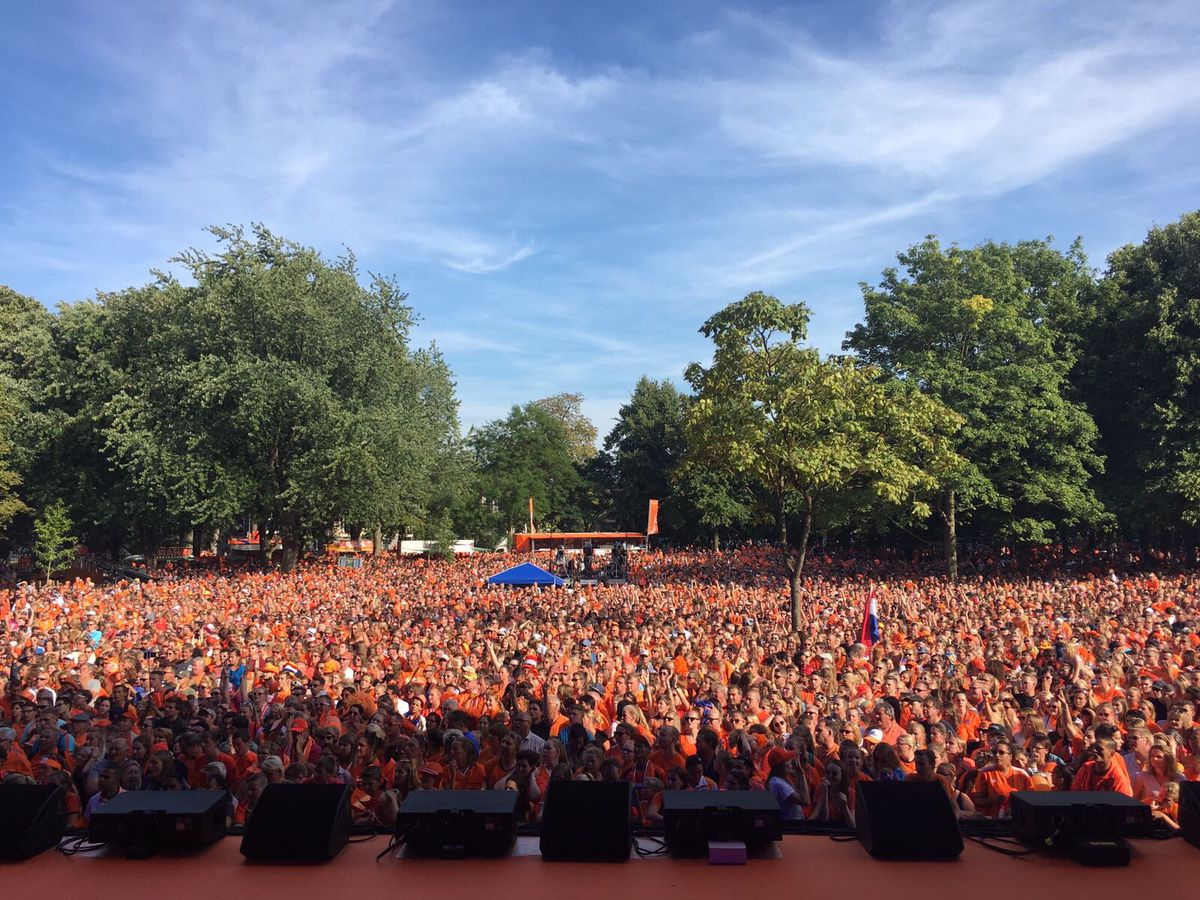 Zo zag de huldiging van de Oranje Leeuwinnen in Utrecht eruit