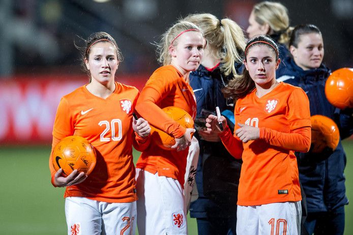 Oranje Leeuwinnen spelen extra oefenduel met Oostenrijk
