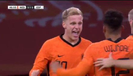 🎥 | Binnen 2 minuten na rust scoort Donny van de Beek de 1-1 tegen Spanje