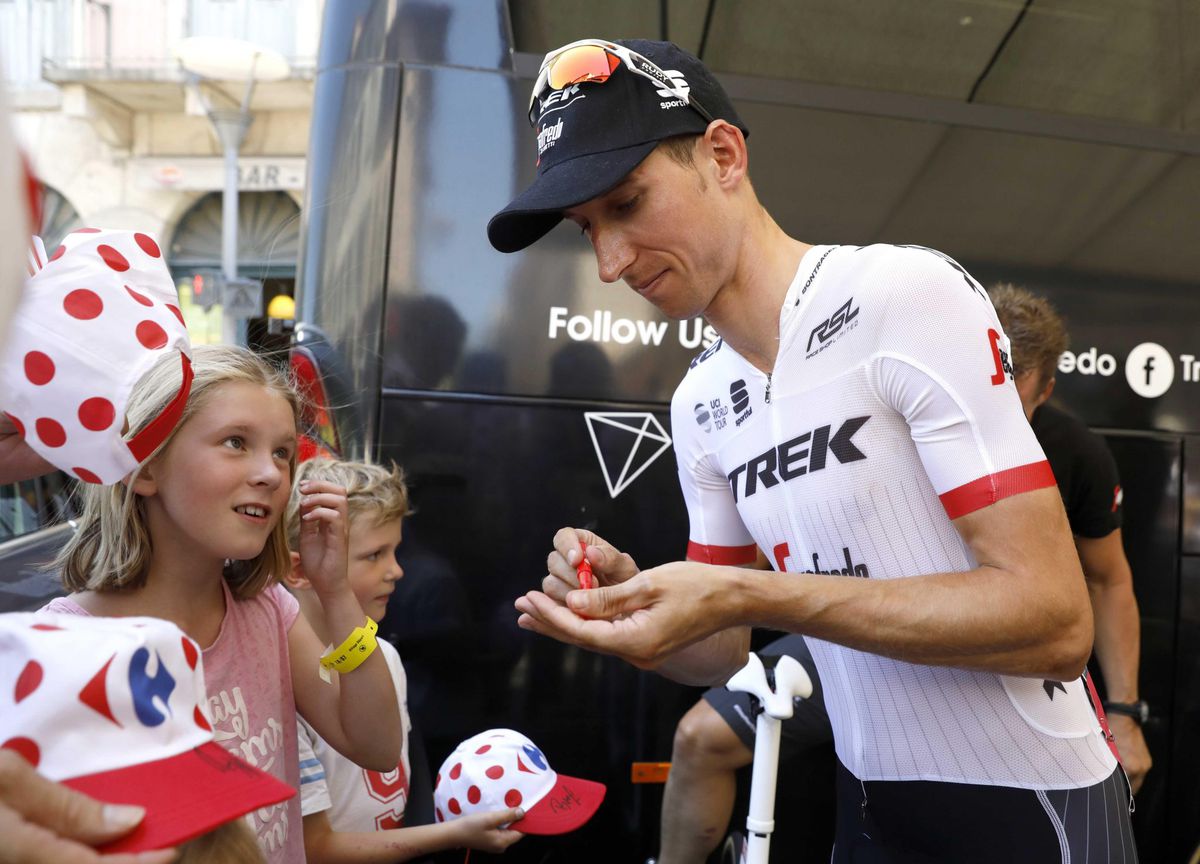 Knop weer om bij Mollema: 'Wat een oorlog, van start tot finish'