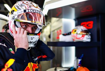 Verstappen 'ziet er sterk uit' op 1e dag in Baku