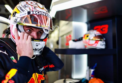 Verstappen 'ziet er sterk uit' op 1e dag in Baku
