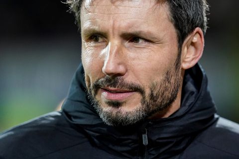 Officieel: VfL Wolfsburg stelt Mark van Bommel aan als nieuwe trainer