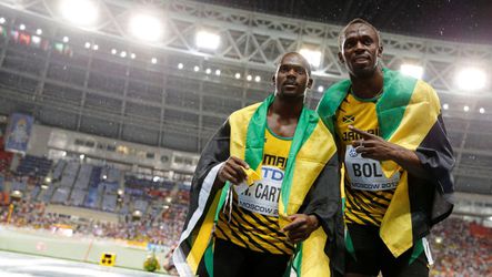Bolt geeft goud terug bij positieve test estafettemaatje