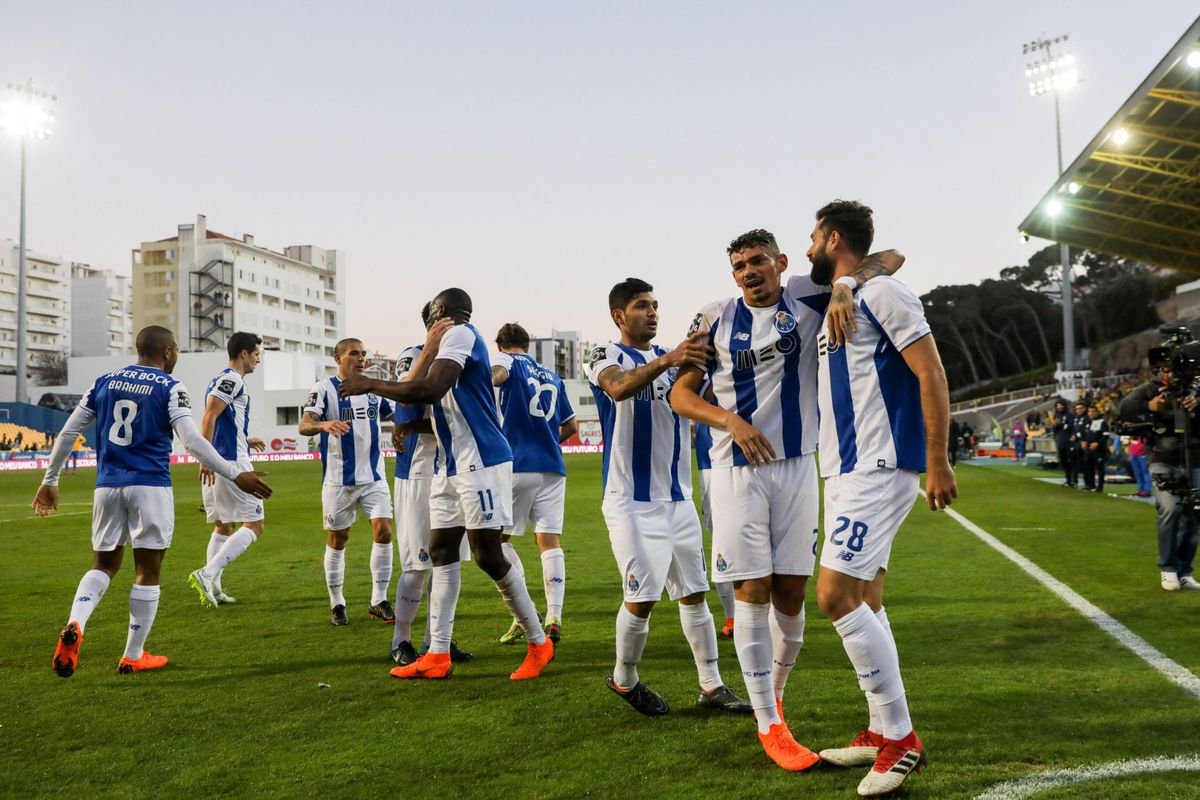 Porto werkt in een halve wedstrijd achterstand weg
