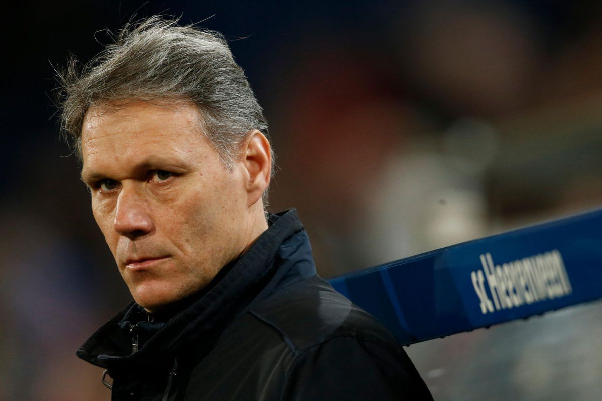 🎥 | Marco van Basten over Ajax-aankoop Antony: 'Belachelijk!'