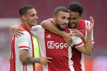 Labyad helpt Ajax met hattrick met ruime cijfers langs FC Utrecht