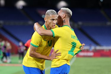 🎥 | Hattrick Richarlison helpt titelverdediger Brazilië op Spelen langs Duitsland