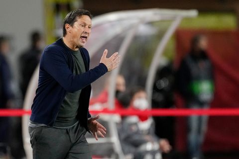 Roger Schmidt baalt van bloedeloos gelijkspel PSV: 'We missen creativiteit'