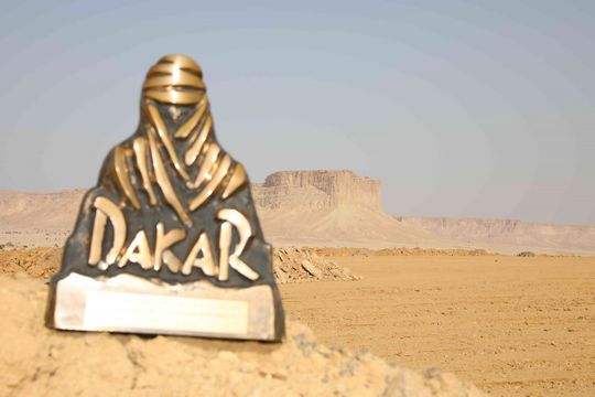 Wow! Door deze schitterende gebieden raast Dakar Rally in 2020 (video)