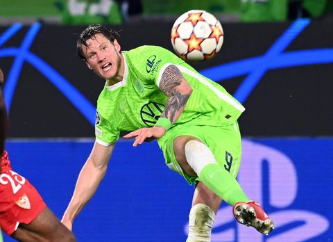 Wout Weghorst is hersteld van corona en lijkt klaar voor rentree bij Wolfsburg