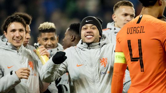 Ronald Koeman twijfelt over Memphis, Myron Boadu en Calvin Stengs mogelijke debutanten