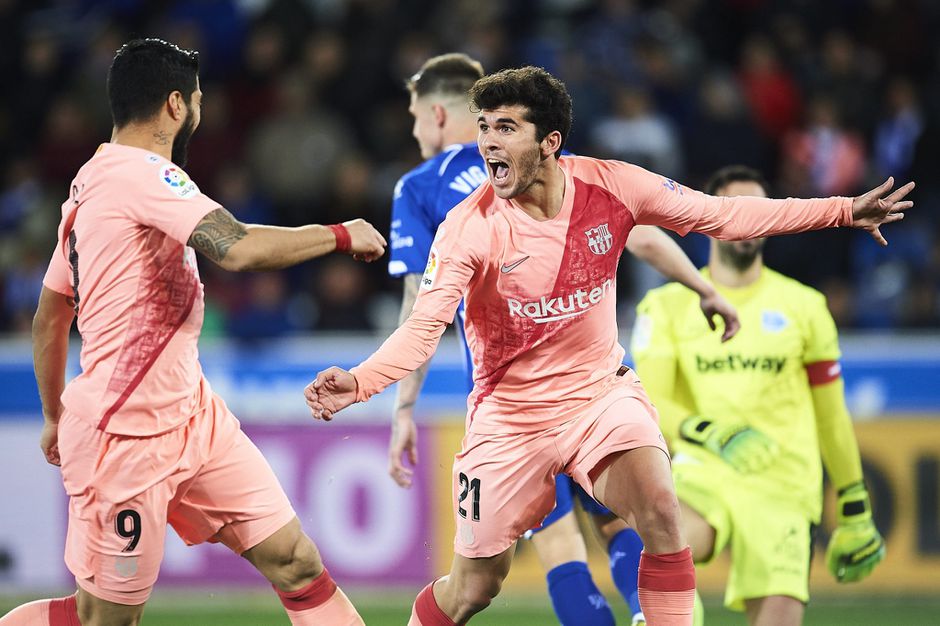 Carles Aleñá is NIET blij met FC Barcelona: club gaf ZIJN rugnummer aan Frenkie